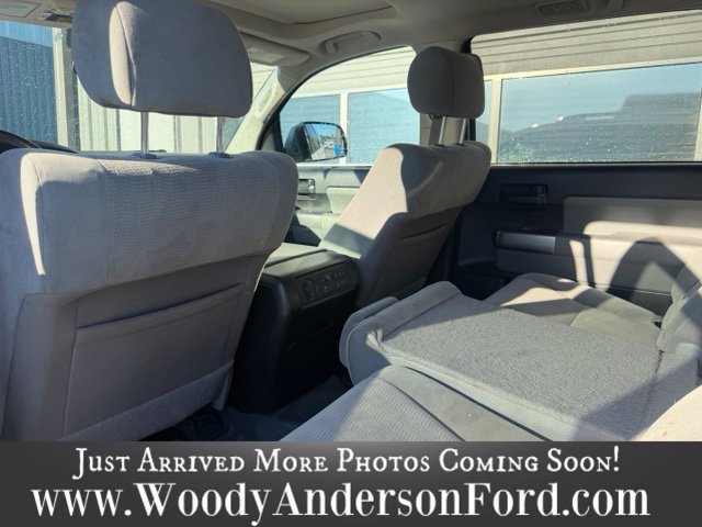 Used 2018 Toyota Sequoia SR5 w/ Carpet Cargo Mat Package AWD/4WD image 10