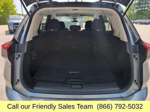 Used 2024 Nissan Rogue S AWD/4WD image 21
