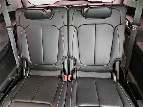 Used 2022 Jeep Grand Cherokee L Limited image 18