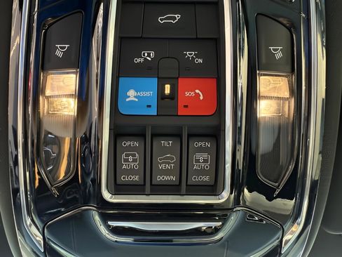 New 2026 Jeep Grand Wagoneer Summit AWD/4WD image 28