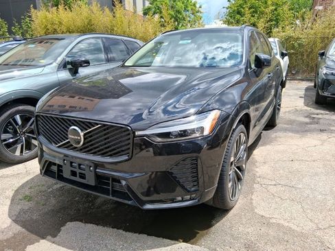 New 2026 Volvo XC60 B5 Ultra w/ Protection Package Premier AWD/4WD image 3