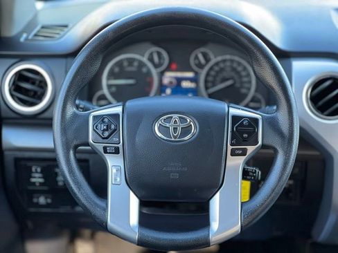 Used 2017 Toyota Tundra SR5 w/ SR5 Upgrade Package AWD/4WD image 31