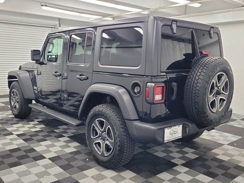Used 2021 Jeep Wrangler Unlimited Sport AWD/4WD image 4
