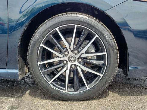 Used 2021 Toyota Camry SE image 9