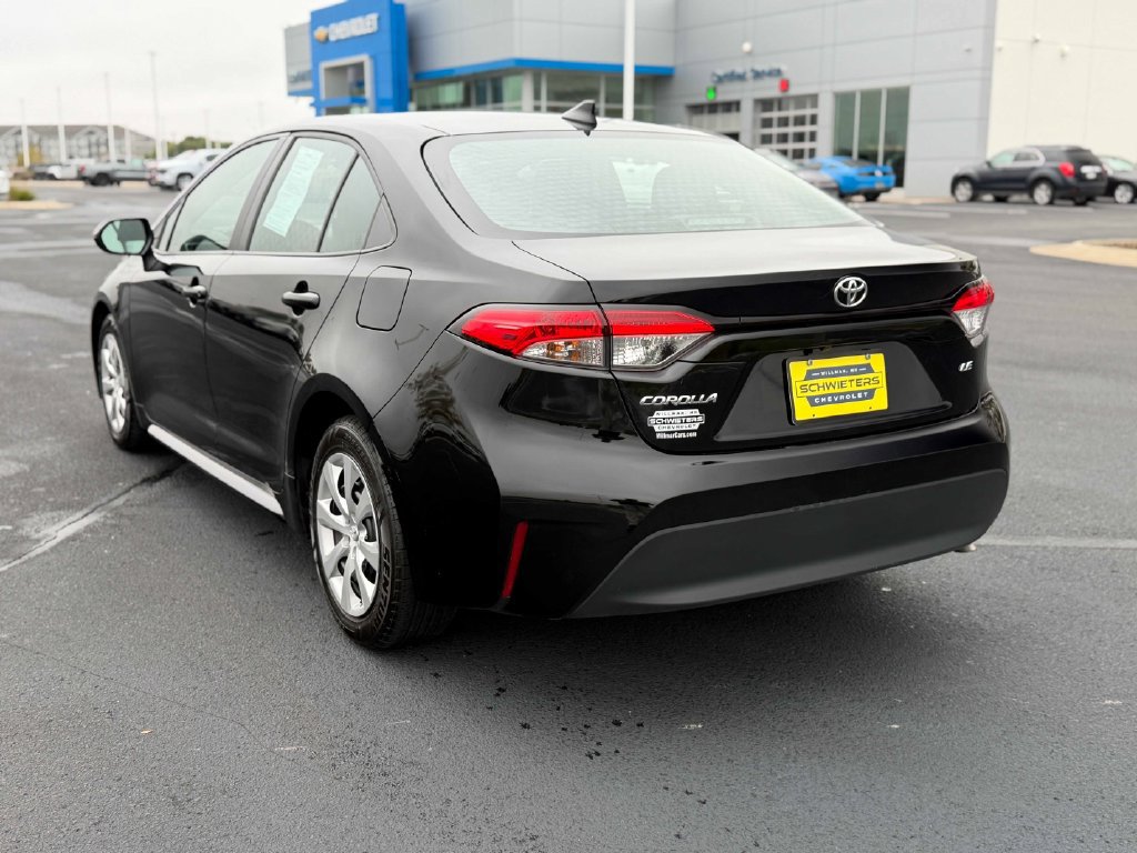 Used 2024 Toyota Corolla LE FWD image 9