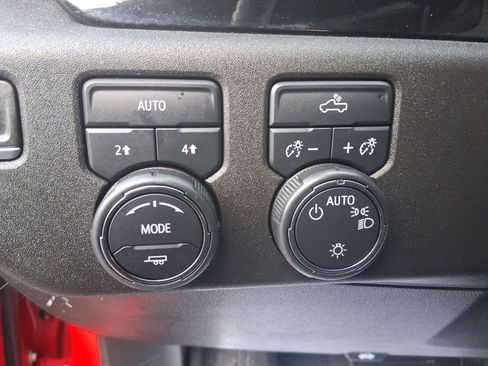 Used 2022 Chevrolet Silverado 1500 LT w/ Protection Package image 23