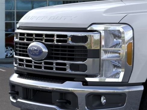 New 2026 Ford F350 XLT image 17