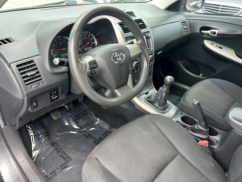 Used 2013 Toyota Corolla S FWD image 5