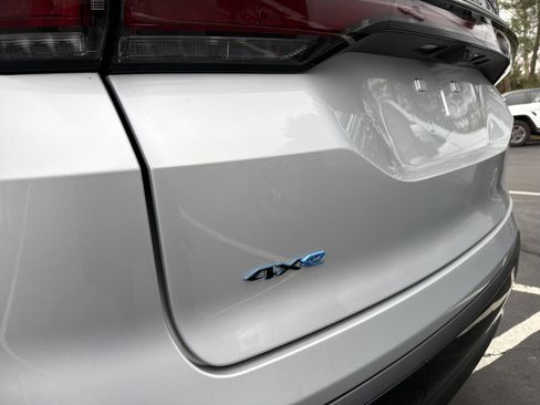 Used 2024 Jeep Wagoneer Launch Edition image 8