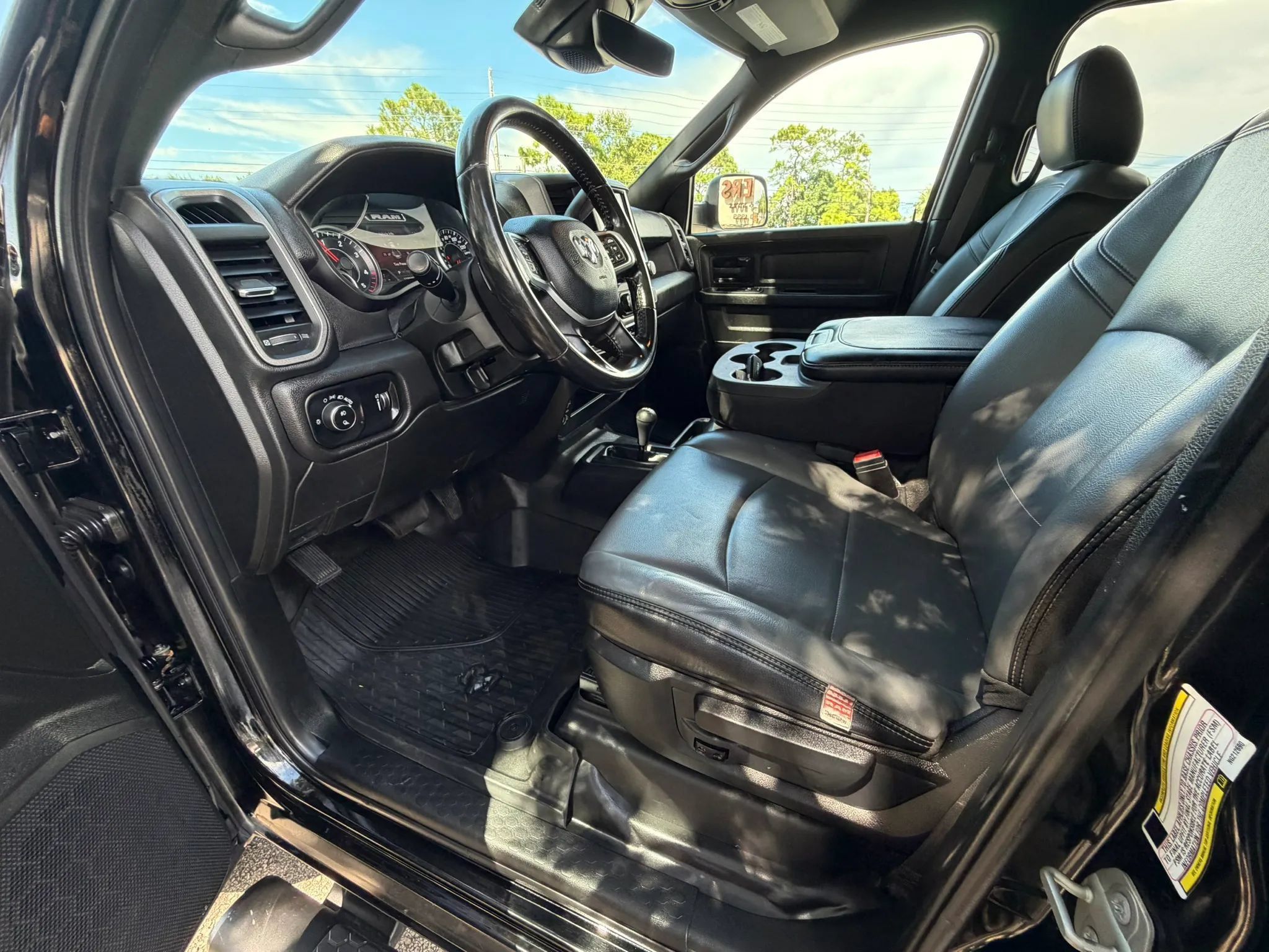 Used 2022 RAM 3500 Tradesman w/ Safety Group AWD/4WD image 7