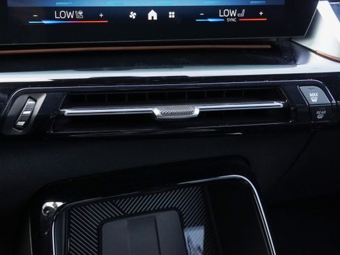 Certified 2025 BMW X1 xDrive28i AWD/4WD image 23