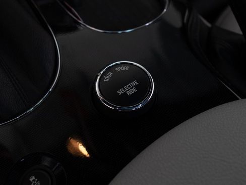 Used 2013 Chevrolet Corvette Grand Sport w/ 2LT Preferred Equipment Group image 28