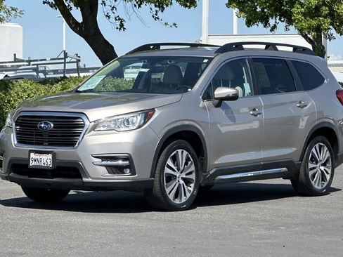 Used 2019 Subaru Ascent Limited AWD/4WD image 8