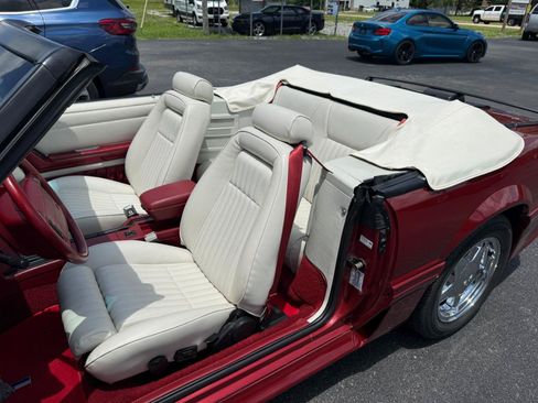 Used 1992 Ford Mustang GT RWD image 21