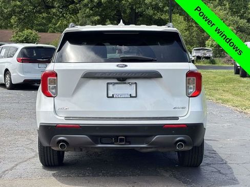 Used 2021 Ford Explorer XLT w/ Equipment Group 202A AWD/4WD image 35