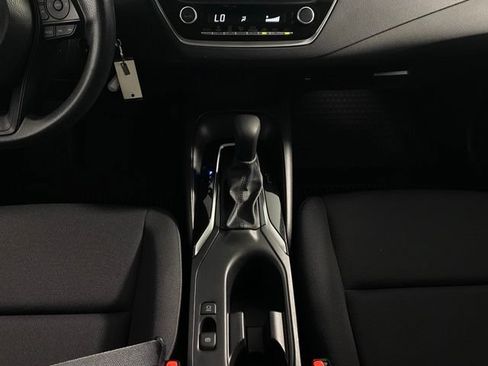 Used 2025 Toyota Corolla LE FWD image 22