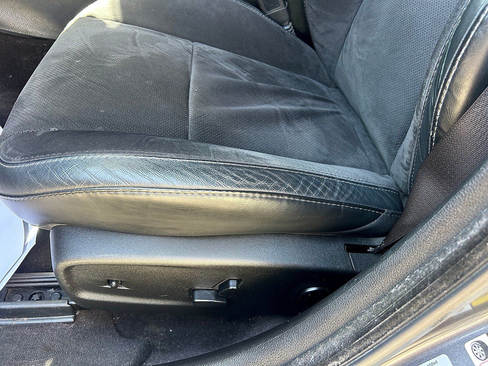 Used 2016 Dodge Charger R/T RWD image 11