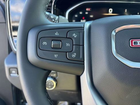 New 2026 GMC Sierra 1500 SLT w/ SLT Premium Package AWD/4WD image 11