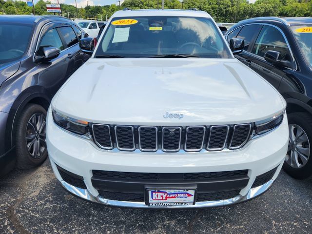 Used 2023 Jeep Grand Cherokee L Limited w/ Luxury Tech Group II AWD/4WD image 2