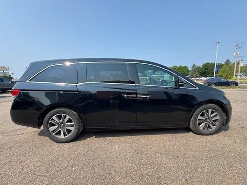 Used 2016 Honda Odyssey Touring Elite image 8