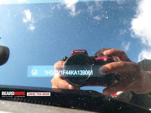 Used 2019 Honda Accord EX image 45