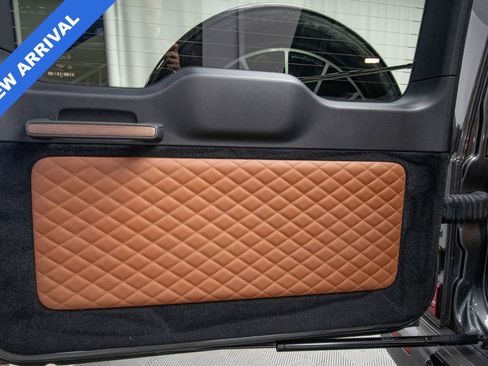 Used 2021 Mercedes-Benz G 550 image 34