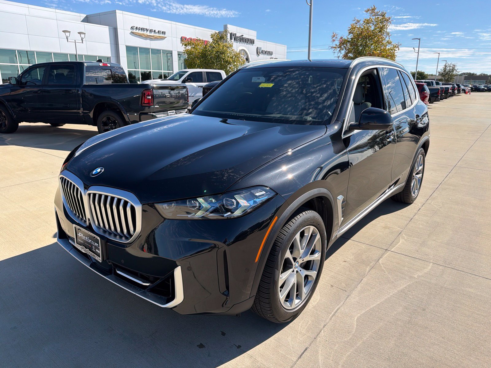 Used 2025 BMW X5 sDrive40i w/ Premium Package RWD image 9