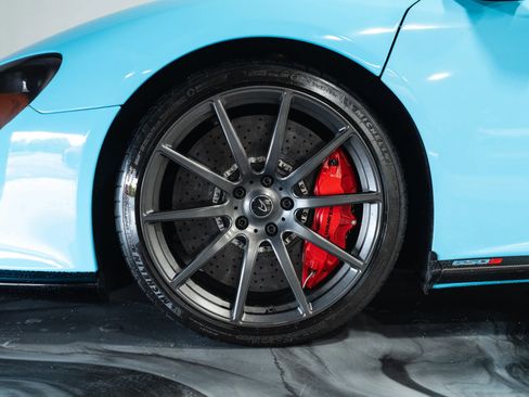 Used 2016 McLaren 650S Spider image 18