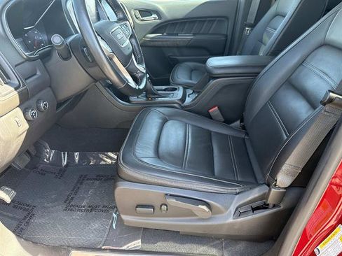 Used 2022 GMC Canyon Denali image 10