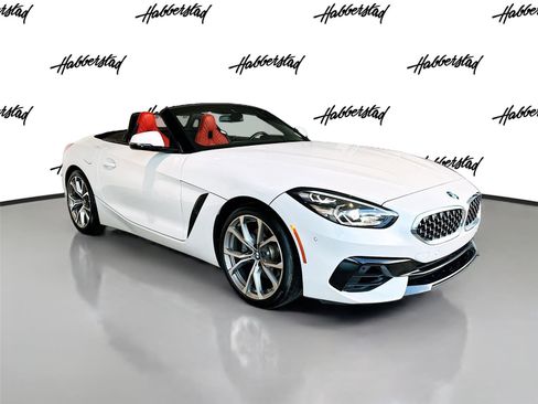 Certified 2022 BMW Z4 sDrive30i w/ Premium Package 2 image 3