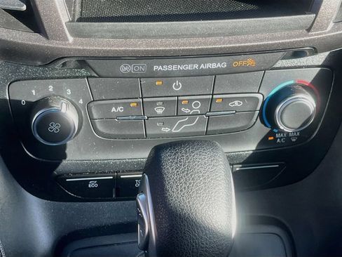 Used 2023 Ford Transit Connect XL FWD image 15