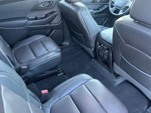 Used 2022 Chevrolet Traverse High Country image 19