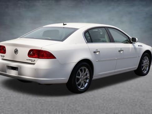 Used 2008 Buick Lucerne CXL w/ Driver Confidence Package FWD image 3