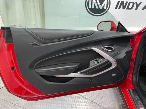 Used 2018 Chevrolet Camaro SS RWD image 14