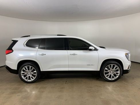 Used 2024 GMC Acadia Denali w/ Super Cruise Package image 7