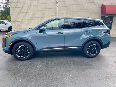 Used 2026 Kia Sportage S AWD/4WD image 2