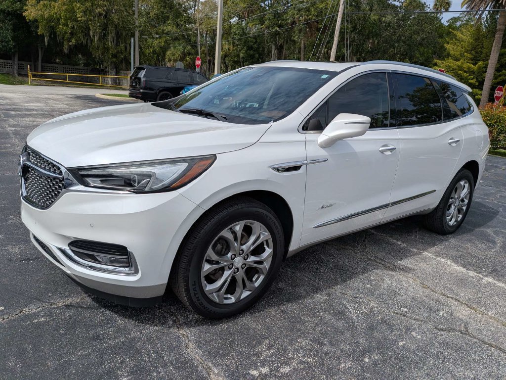 Used 2019 Buick Enclave Avenir w/ Avenir Technology Package FWD image 8