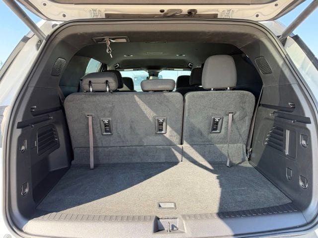 Used 2024 Chevrolet Traverse LT w/ LPO, Floor Liner Package FWD image 13