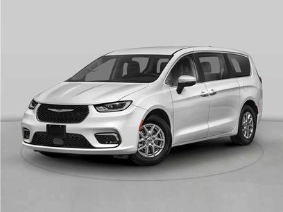 Used 2024 Chrysler Pacifica Touring-L
