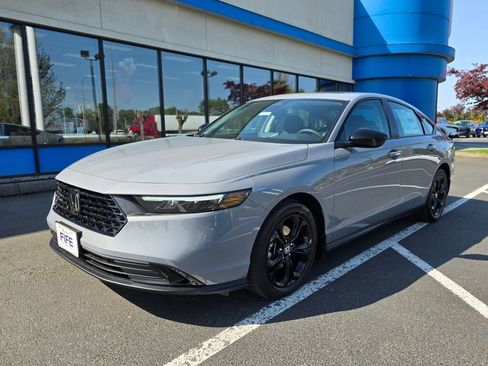 New 2025 Honda Accord SE image 1