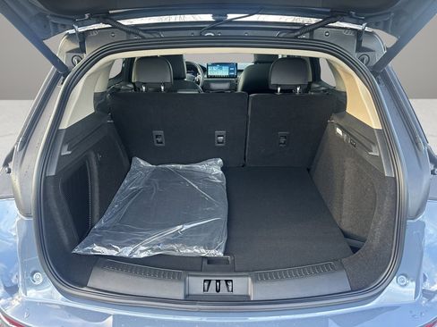 New 2026 Lincoln Corsair Premiere image 7