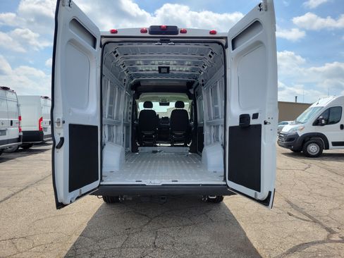 Used 2025 RAM ProMaster 3500 w/ Convenience Group FWD image 20