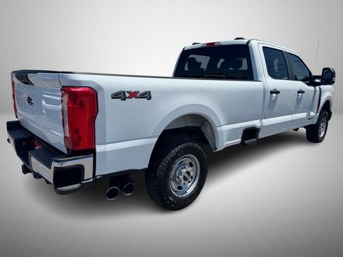 Used 2023 Ford F250 XL w/ XL Chrome Package AWD/4WD image 3