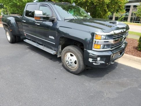 Used 2019 Chevrolet Silverado 3500 High Country w/ Duramax Plus Package AWD/4WD image 12