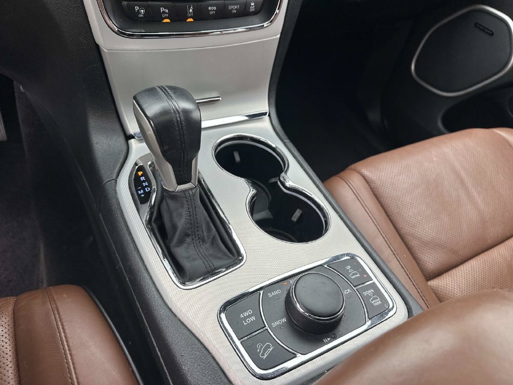 Used 2018 Jeep Grand Cherokee Summit w/ Platinum Series Group AWD/4WD image 22