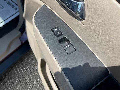 Used 2014 Honda Odyssey EX-L image 24