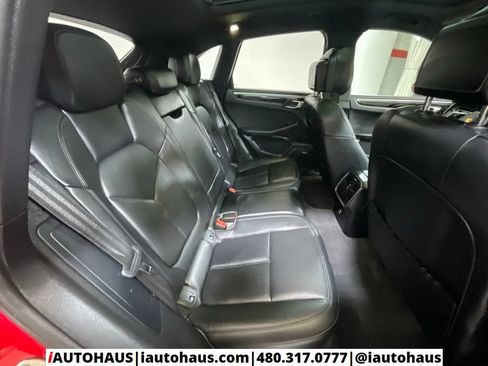 Used 2021 Porsche Macan S AWD/4WD image 18
