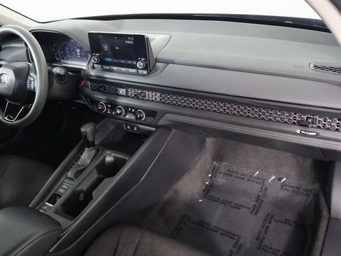 Used 2023 Honda Accord LX image 9