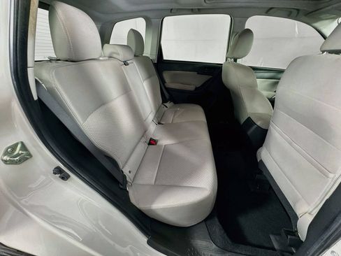 Used 2015 Subaru Forester 2.5i Premium w/ All-Weather Package AWD/4WD image 32