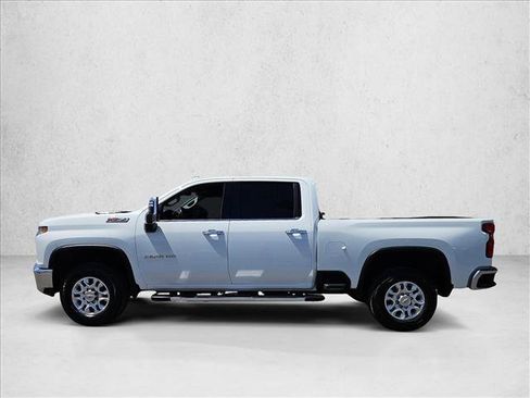 Used 2022 Chevrolet Silverado 2500 LTZ w/ LTZ Convenience Package AWD/4WD image 9